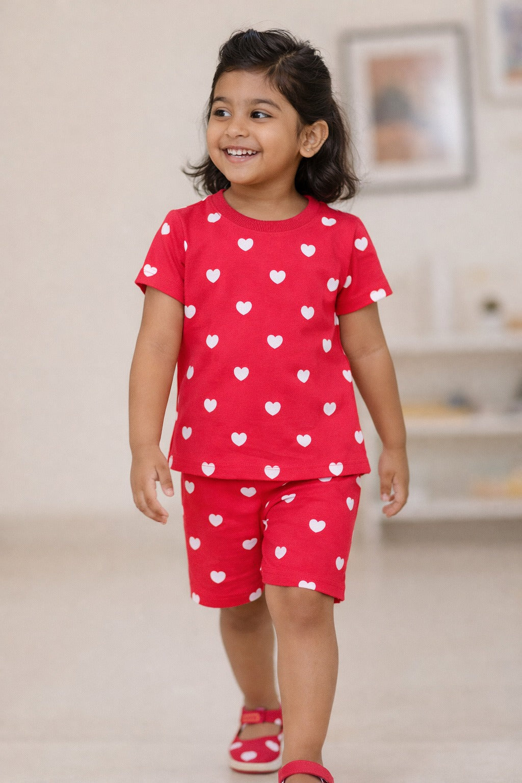 Unisex Kids Red Outfit – Bold & Comfortable